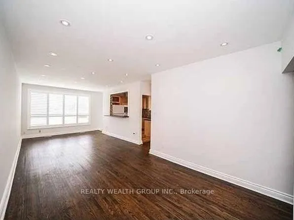 271 McConvey Dr, Richmond Hill, ON L4C 3K1