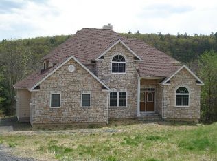 124 Chase Rd, Stroudsburg, PA 18360