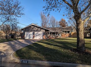 658 N Fairway Ave, Wichita, KS 67212