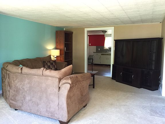 4th image of 25 Miller Dr