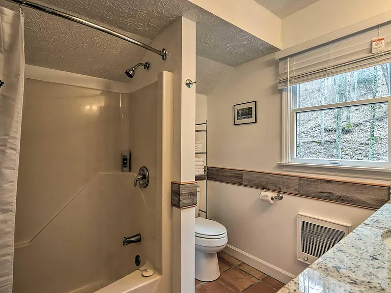 500 Lynn Cove Rd — Photo 35