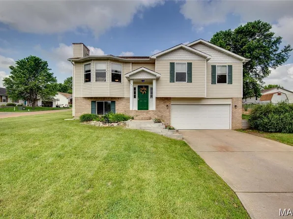 707 Hawthorne Dr, Pacific, MO 63069