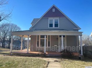 2154 S 35th St, Omaha, NE 68105