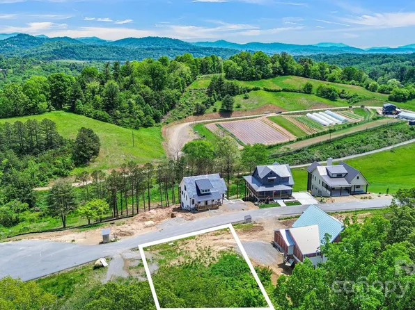 234 Westridge Farm Rd #17, Asheville, NC 28804