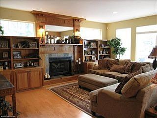 1st image of 20719 Williamsburg Dr