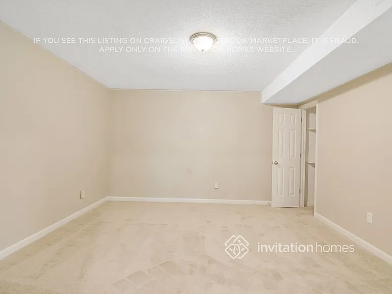 206 Park Ave — Photo 12