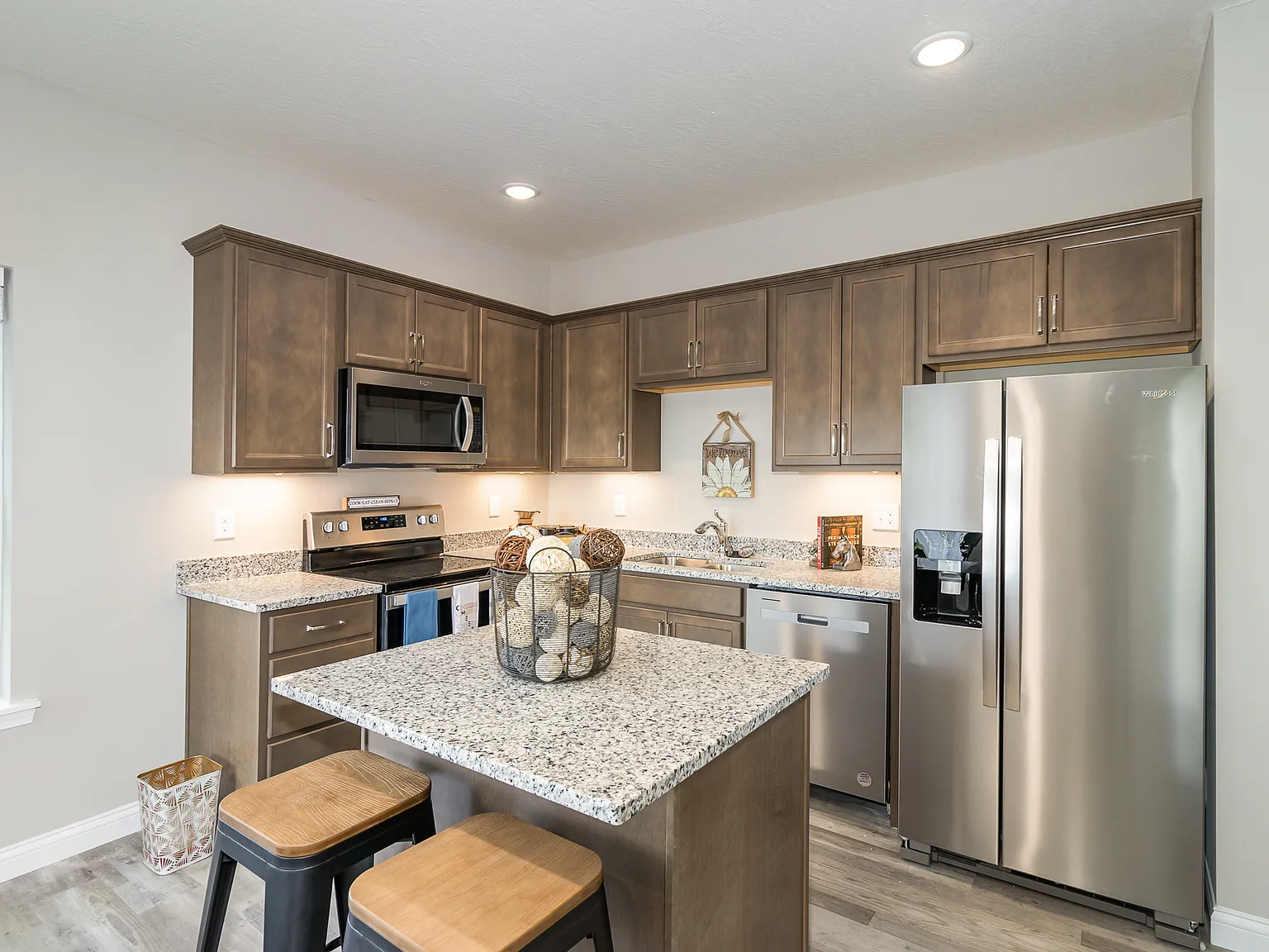Cougar Point Townhomes - 2308 — Photo 4