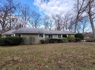 160 Cedar Ln, Cheshire, CT 06410