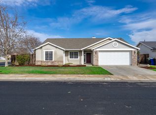 574 Julia Ct, Hanford, CA 93230