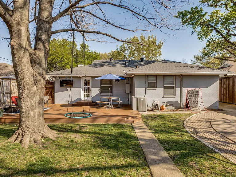 6236 Monticello Ave — Photo 23