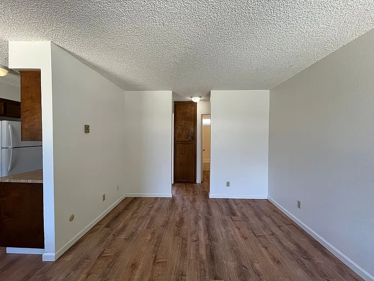 3041 Spring St — Photo 7