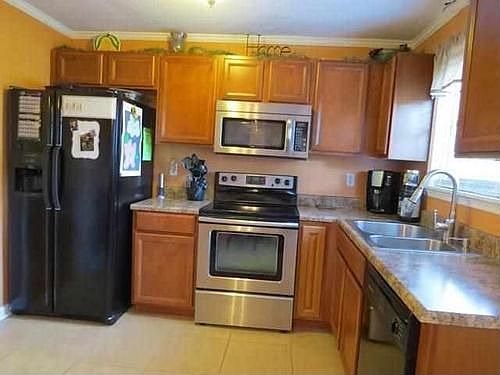 3rd image of 2070 Rolling Brook Dr NE