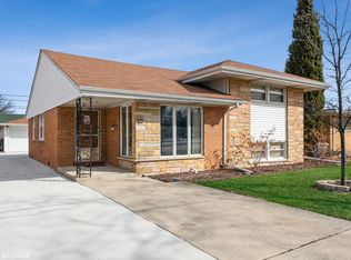 904 Devon Ave, Park Ridge, IL 60068