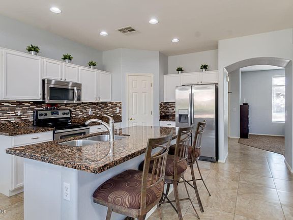 4th image of 82 W Mahogany Pl