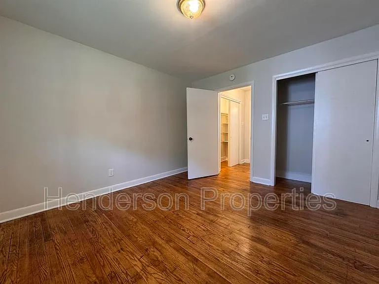 642 E Broad St #A-2 — Photo 8