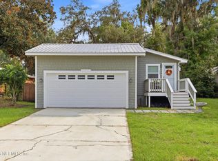 905 Saint Johns Ave, Green Cove Springs, FL 32043