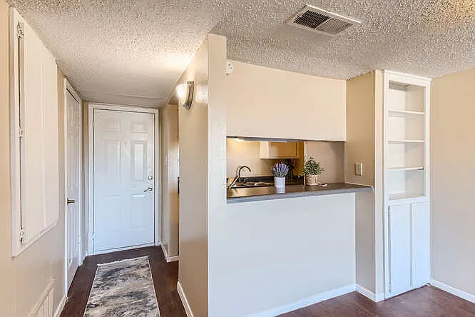 Hillside Place — Photo 5