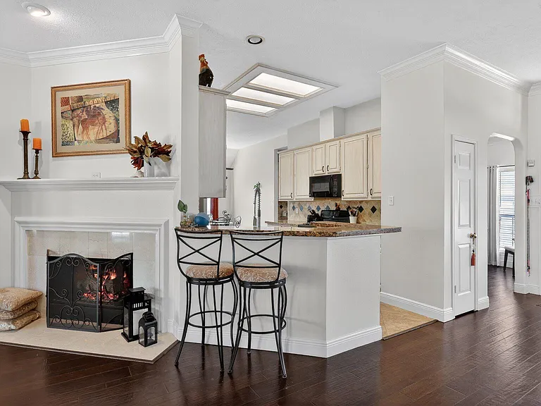502 Ernst Ct — Photo 14