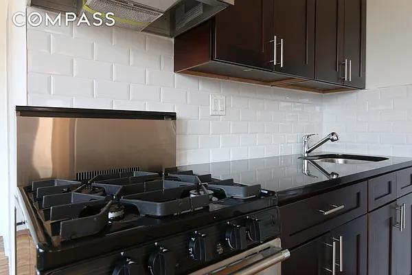 Rented by Compass | media 23