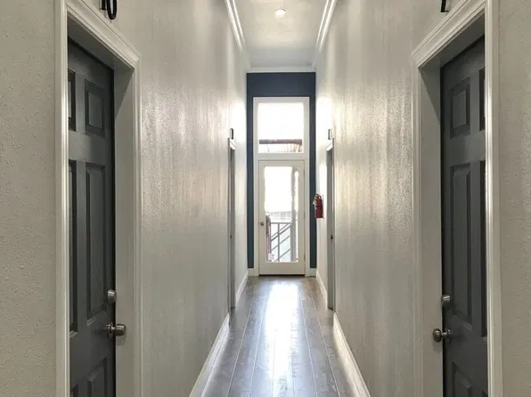518 7th St APT 8, Oakland, CA 94607