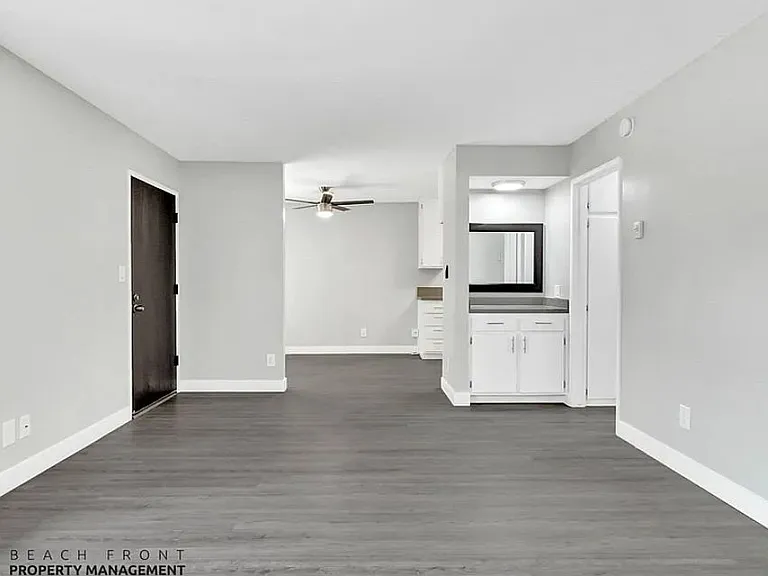 910 Enterprise Avenue — Photo 33