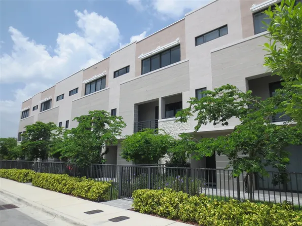 825 NE 17th Terrace #5, Fort Lauderdale, FL 33304