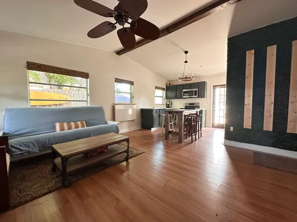 (undisclosed Address), Naples, FL 34103