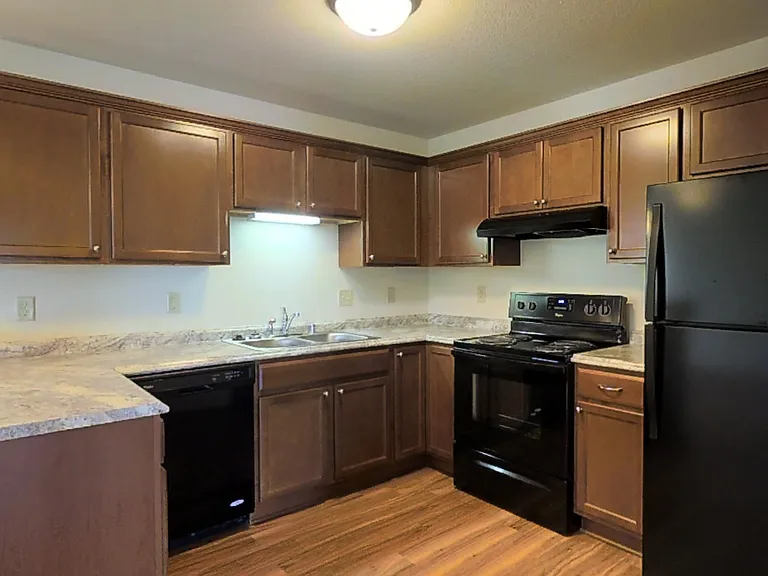 645 Cedar Bluffs Way #39 — Photo 13