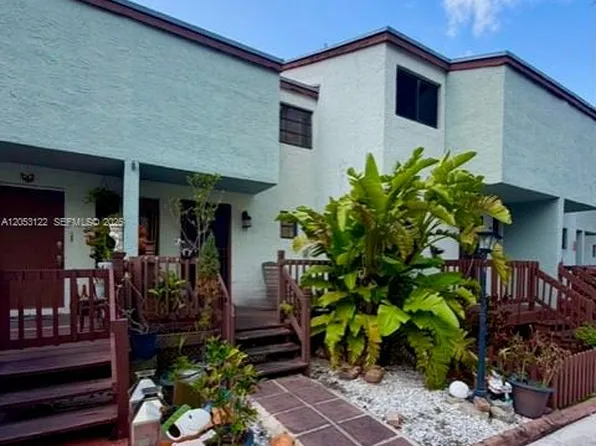 1901 NW South River Dr APT 22C, Miami, FL 33125