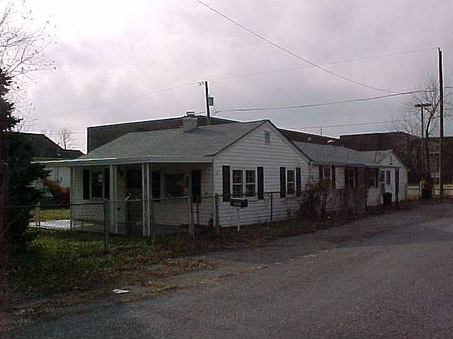 2nd image of 2902 Boyd Ave