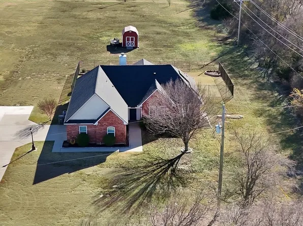 2051 Florence Dr, Princeton, TX 75407