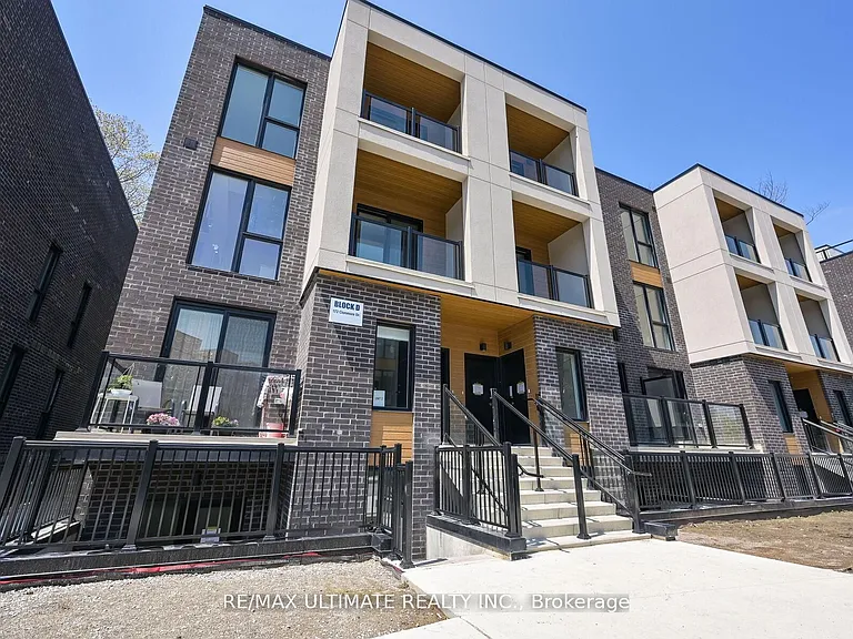 172 Clonmore Dr #3 — Photo 2