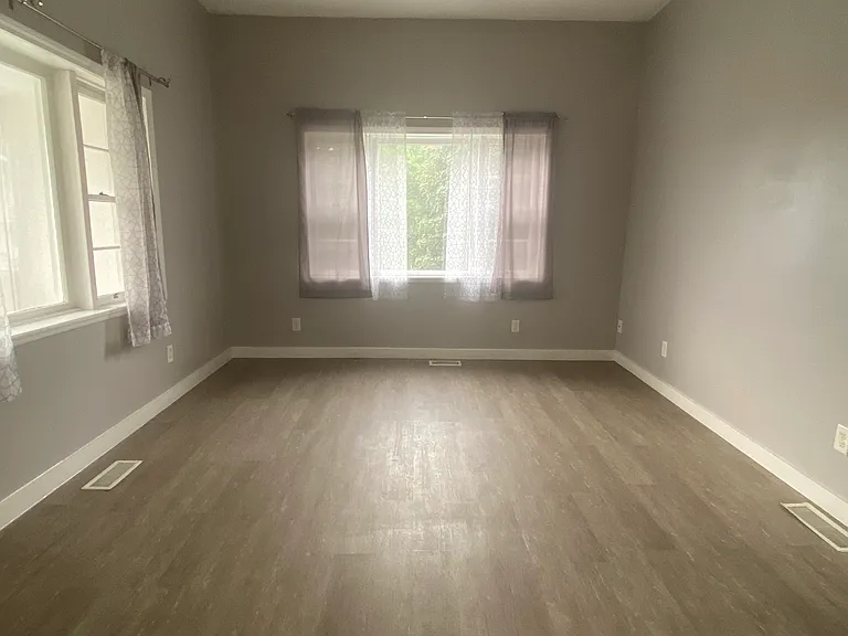 754 1st Ave #2 — Photo 8
