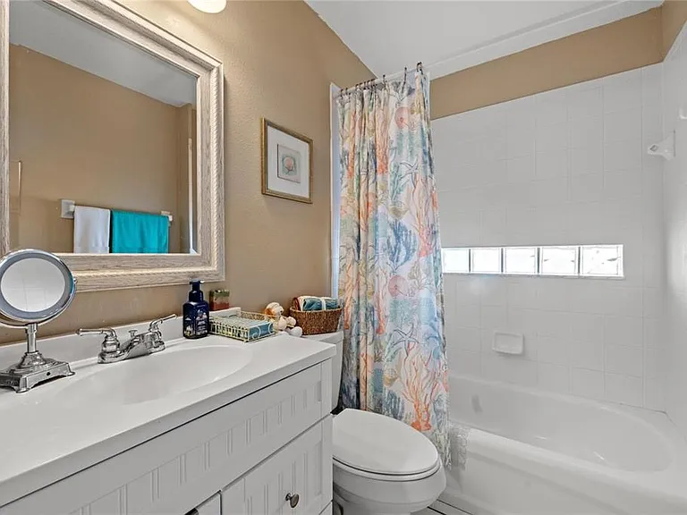 221 Prather Dr — Photo 18
