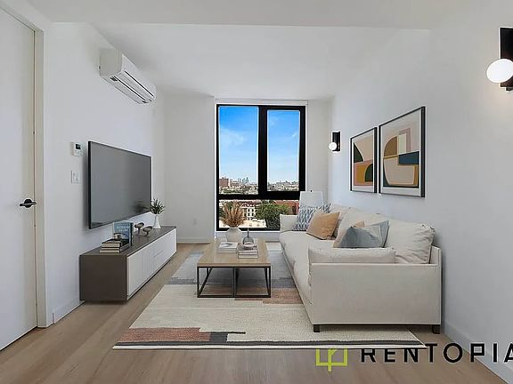 2nd image of 1010 Pacific St APT 916