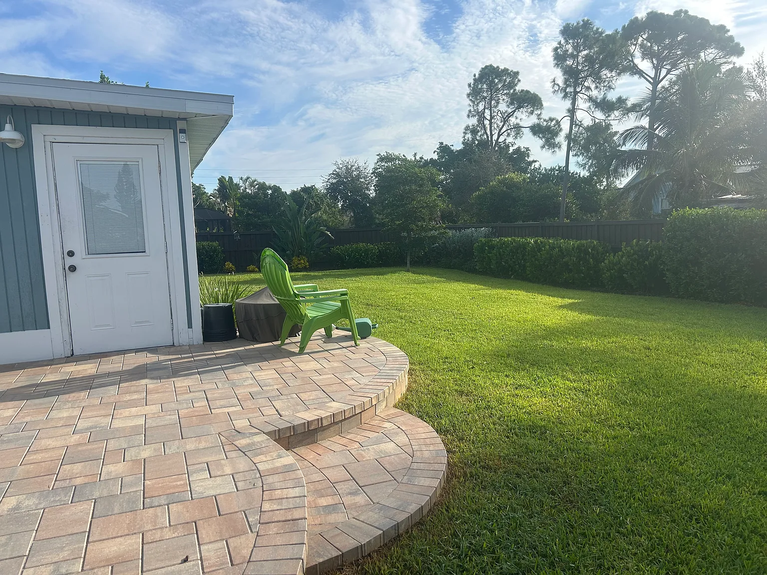 3 bed, 1134 sqft, $2,200 — Photo 2