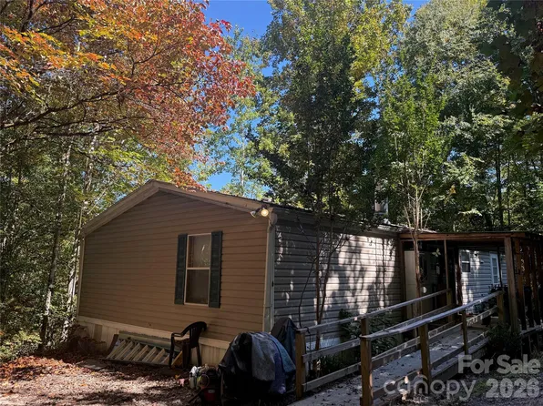 701 Possum Holler, Bryson City, NC 28713