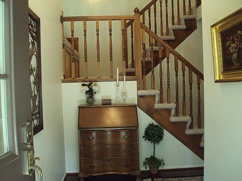 Beautiful Entry - Hdwd Floors