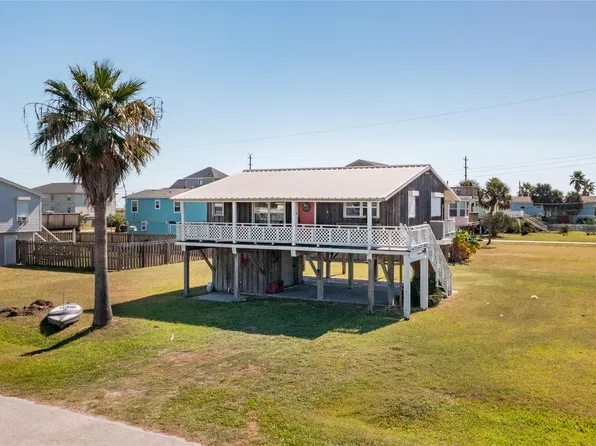 16519 Captain Kidd Rd, Jamaica Beach, TX 77554