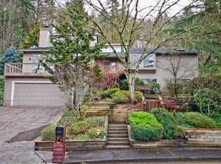 2888 Vale Ct, Lake Oswego, OR