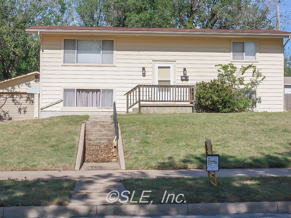 Front view of home