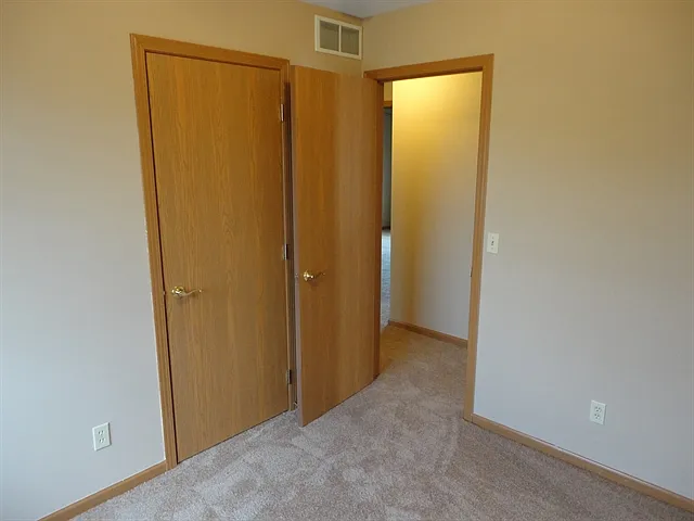 5958 Durrington Dr — Photo 9