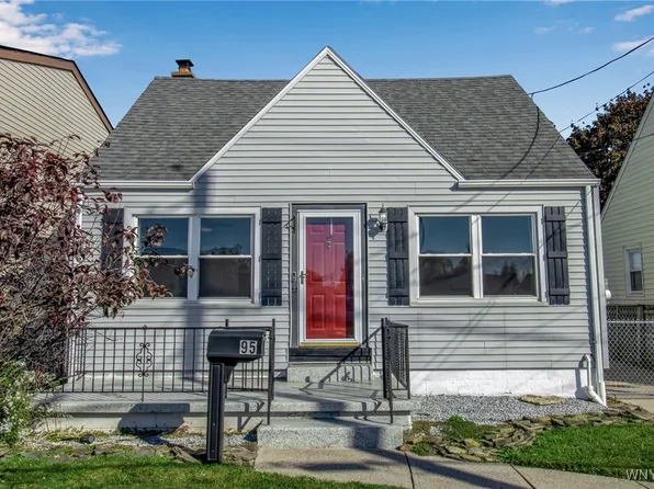 95 Fernwood Ave, West Seneca, NY 14206