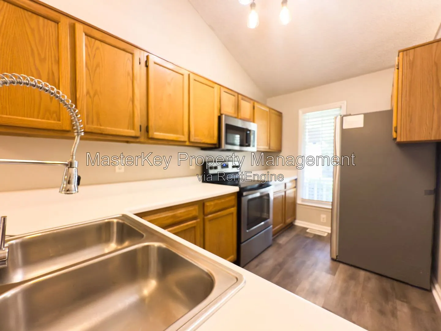 3 bed, 2.0 bath, 1150 sqft, $1,675 — Photo 4