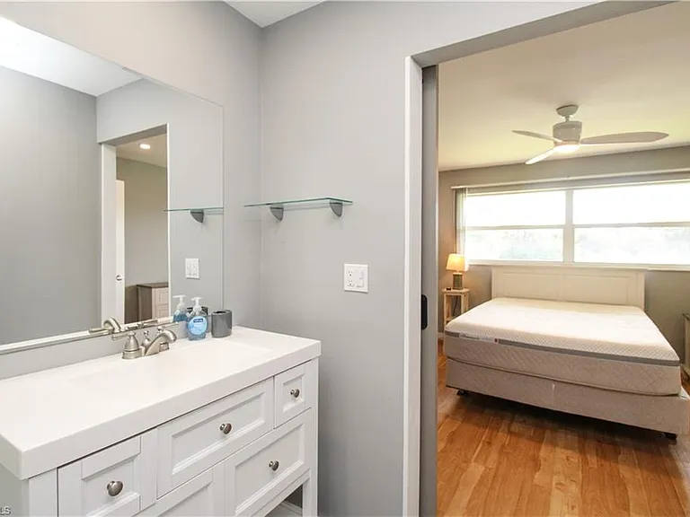 600 Valley Stream Dr #F9 — Photo 35