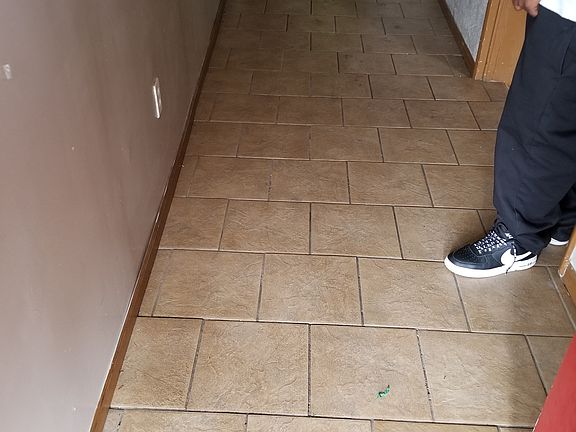 5th image of 4511 Margaretta Ave