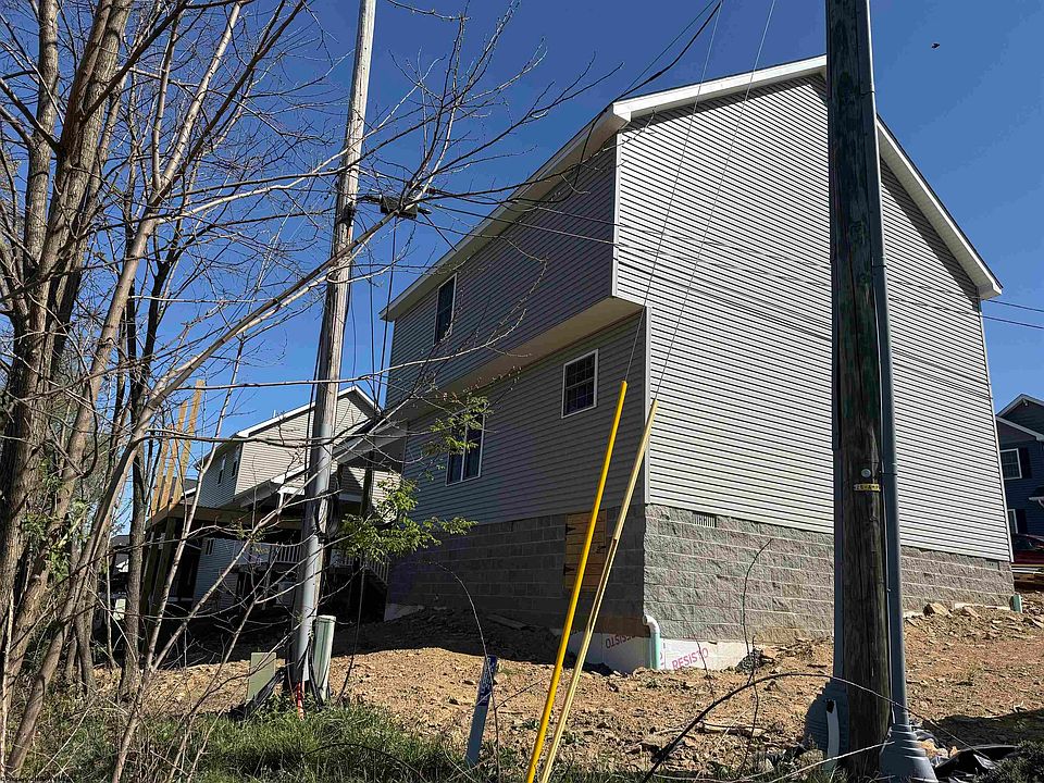 2nd image of 101 Canto Dr