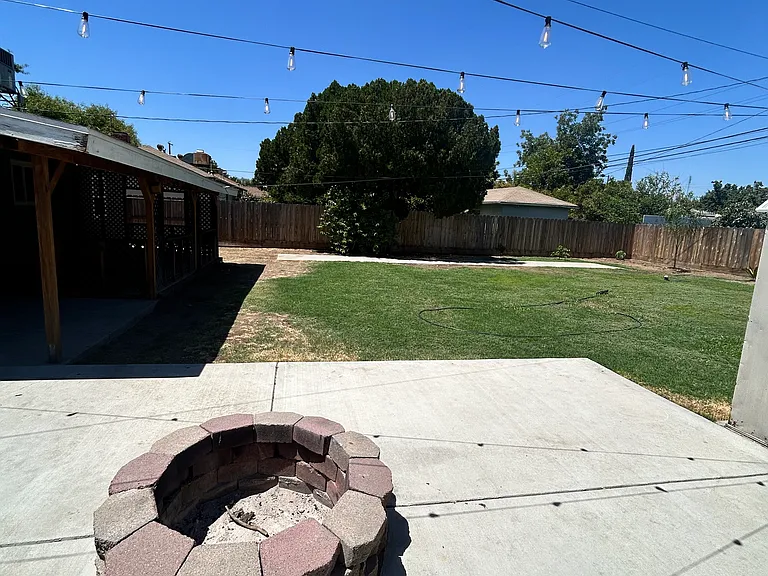 2345 E Brown Ave — Photo 22