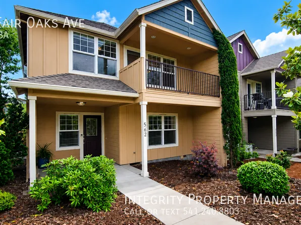 562 Fair Oaks Ave, Ashland, OR 97520