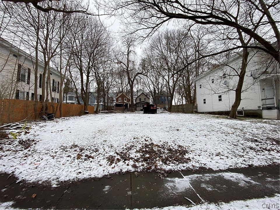 1st image of 19 Easterly Ave #41